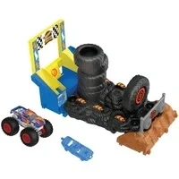 Abbildung von Monster Trucks Arena World: Entry Challenge Race Ace&#039;&#039;s Tire Smash Race, Rennbahn