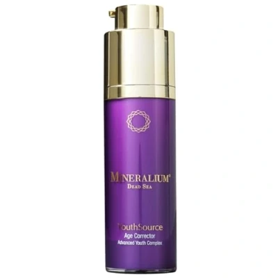 Abbildung von Mineralium Age Corrector mit Matrixyl® 3000 Bekämpft Falten und verbessert die Elastizität Angereichert Vitamin C E Ohne Sulfate Parabene 30 ml