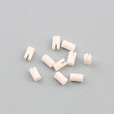 Abbildung von LYWSMSK 10 Stück echte Knochen Banjo 5. Saitenmutter für 5 Saiten Banjo, x 3 mm