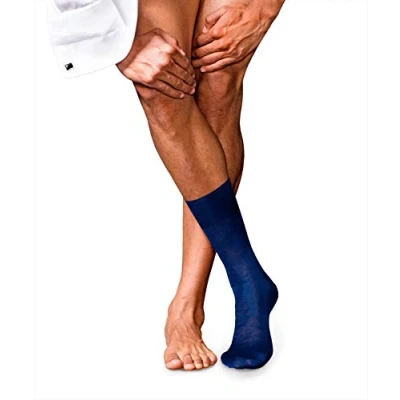 Abbildung von FALKE Damen No. 9 M SO Pure Fil d&#039;Écosse Baumwolle einfarbig 1 Paar Socken, Blau (Royal Blue 6000), 39 40