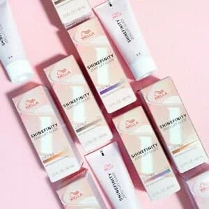 Abbildung von Wella Shinefinity Zero Lift Glaze 60ml 09/81