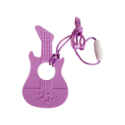 Abbildung von Beißring/Schnuller in Gitarren Optik, Musik, zum Draufrumkauen, ohne BPA, Schnur samt Verschluss mit Zugentriegelung, 7 Farben (Lila)