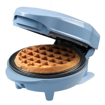 Abbildung von bestron Waffeleisen AMW500 Mini, 550 W, für klassische Waffeln, kleiner Waffelmaker mit Antihaftbeschichtung