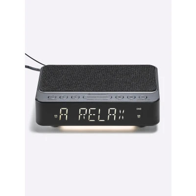 Abbildung von Soundmaster UR250AN DAB+ Radiowecker Kabellose Ladestation dimmbar Nachtlicht Uhrenradio (DAB+, UKW RDS, Ladefunktion, Radiowecker, dimmbarer Display)
