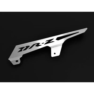 Abbildung von kompatibel mit: Suzuki DR Z 400 BJ 2000 08 Kettenschutz Kettenabschirmung Logo Silber IBEX