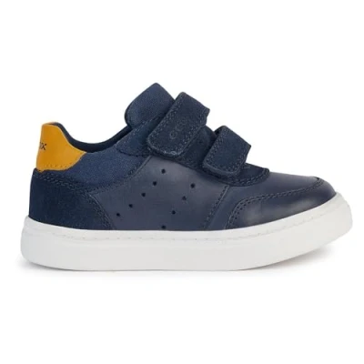 Abbildung von Sneakers Geox Modell B Nashik Boy Farbe Blau