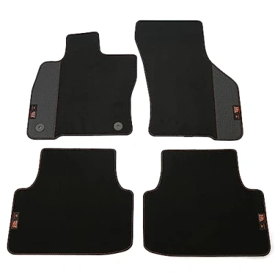 Abbildung von Seat 5FG863011QLOE Fußmatten Premium Velours Textilfußmatten 4X Stoffmatten, mit Cupra VZ5 Logo/Schriftzug