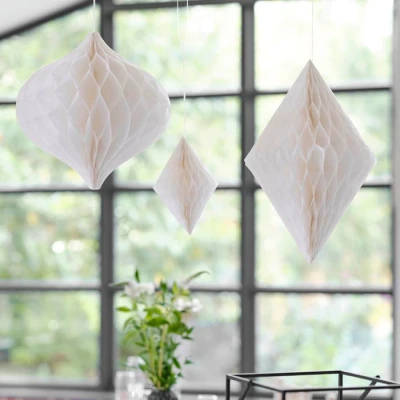 Abbildung von Ginger Ray White Honeycomb Paper Dekoration für Hochzeiten und Partys, 3 Stück, Weiß