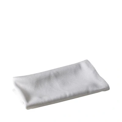 Abbildung von Rollei Kamera Mikrofasertuch Staubfreies Reinigungstuch für Objektive, Linsen und Displays (23 x 23 cm)