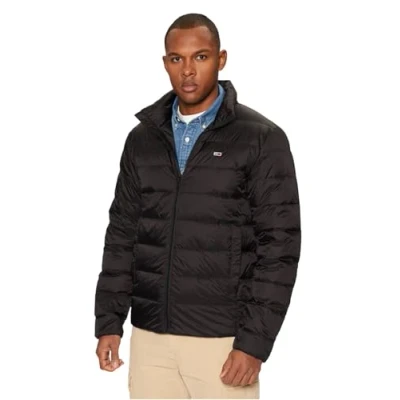Abbildung von Tommy Jeans Herren Steppjacke Down Wasserabweisend, Schwarz (Black), M