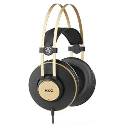 Abbildung von AKG K 92 geschlossener Studio Over Ear Kopfhörer (für Mischen und Mastern mit austauschbaren Ohrpolstern)
