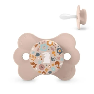 Abbildung von Suavinex, Baby Schnuller 6/18 Monate, symmetrischer Sauger SX Pro aus Silikon, wendbarer Sauger, flach und flexibel, entspricht der Mundentwicklung, Wonderland, Rosa