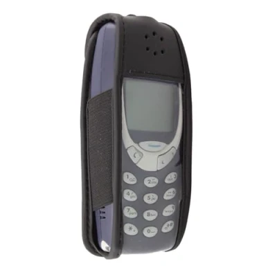 Abbildung von caseroxx Hülle Ledertasche mit Gürtelclip für Nokia 3310/3330 aus Echtleder, Tasche und Sichtfenster in schwarz