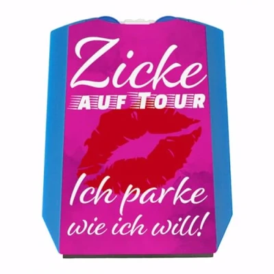 Abbildung von Zicke auf Tour Parkscheibe mit Kussmund Motiv und 2 Einkaufswagenchips ich Parke wie Will für die nächste Shoppingtour süß Auto Parken Parkplatz rosa Mädels Vorderseite gemäß