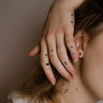 Abbildung von Everjoy Realistische kleine gefälschte Mini Finger Tattoo Aufkleber einfache, schwarze Symbol Design Tattoos