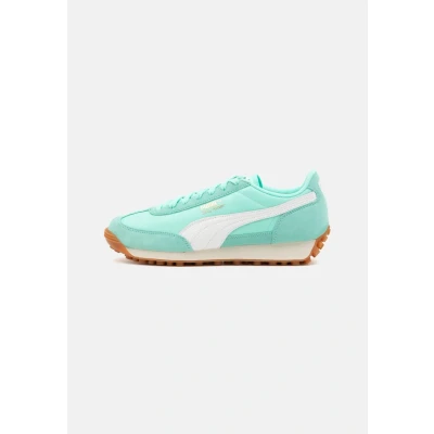 Abbildung von Puma EASY Rider Vintage Unisex Sneaker low, Größe: 40.5, Mint/white Leder und textil