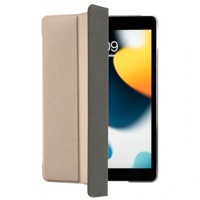 Abbildung von Hama iPad Hülle „Terra“ für Apple 10.2&quot; 7., 8., 9. Generation (Schutzhülle mit Tablet Stand zum Klappen, Tasche Auto Schlaf/Wach, recycled, transparente Rückseite) natur