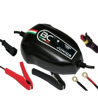 Abbildung von BC Battery Controller 700BCJP JUNIOR 900, intelligentes Batterieladegerät und Erhaltungsladegerät für alle 12 V Blei Säure Autobatterien Motorradbatterien, 1 Ampere