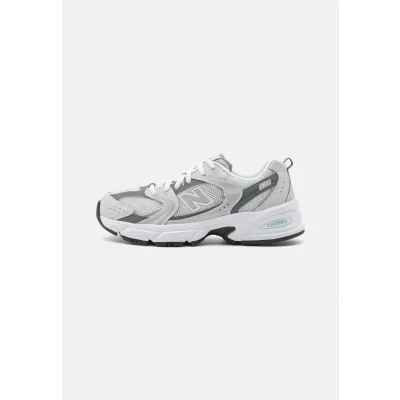 Abbildung von New Balance 530 Unisex Sneaker low für Kinder, Größe: 38.5, Grey matter Schuhe