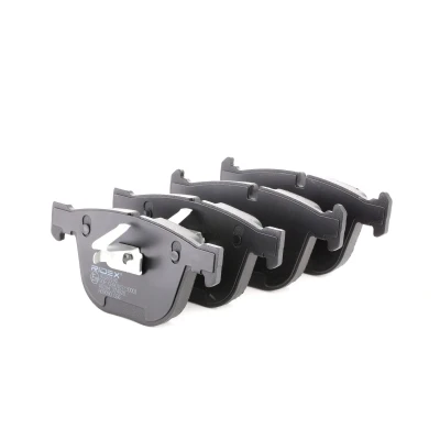 Abbildung von BREMBO P 06 026 Bremsbelagsatz für Verschleißwarnanzeiger vorbereitet mit Kolbenclip ohne Zubehör BMW: 5 Touring, 3 Limousine, Coupe