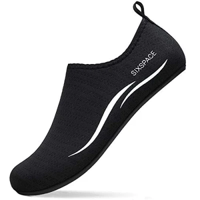 Abbildung von Sixspace Herren Damen Badeschuhe Wasserschuhe Aquaschuhe Strandschuhe Schnell Trocknend Slip on Breathable Schwimmschuhe Surfschuhe für Beach Pool Surfen Yoga Schwarz(Lieferantengröße 37 EU)