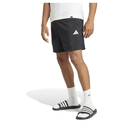 Abbildung von Essentials Small Logo Chelsea Shorts