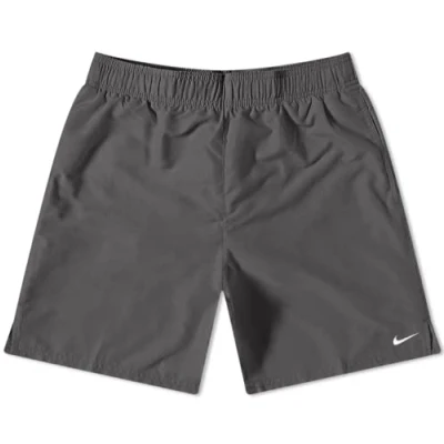 Abbildung von Nike Performance Volley Badeshorts, Herren, Größe: Small, Iron grey