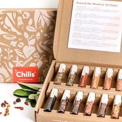 Abbildung von Craftly Chili Gewürz Geschenkset zum Kochen Chilis von Geschenk für Kochbegeisterte Einzugsgeschenk Gewürzset für Männer &amp; Frauen