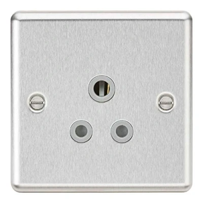 Abbildung von Knightsbridge CL5ABCG 5 A ungeschaltete Steckdose, abgerundete Kanten, gebürstetes Chrom Finish mit grauem Einsatz, Silber