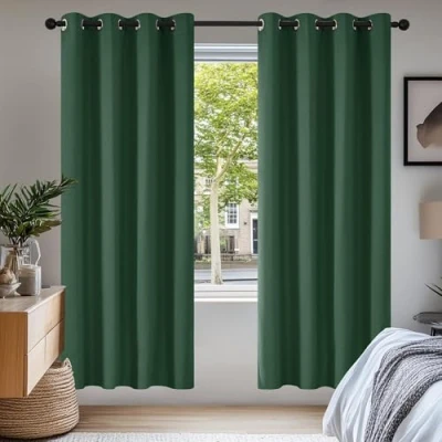 Abbildung von Deconovo Verdunkelungsvorhang Gardinen mit Ösen Blickdichte Vorhang Kälteschutz Schlafzimmer 2er Set, Blackout Curtain einfarbig Thermo Verdunkelung Wärmeisolierend