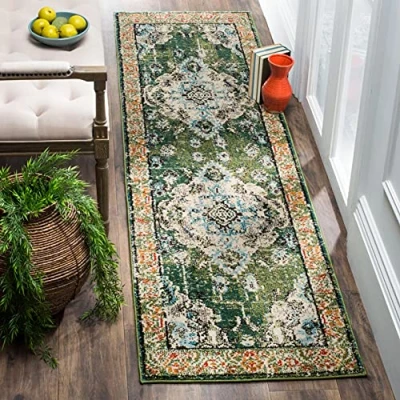 Abbildung von SAFAVIEH Boho Teppich für Wohnzimmer, Esszimmer, Schlafzimmer Monaco Collection, Kurzer Flor, Waldgrün und Hellblau, 66 X 183 cm