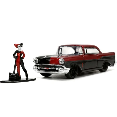 Abbildung von Jada Toys DC Comics Auto mit Figur Harley Quinn &amp; 1957 Chevy Bel Air 1:32