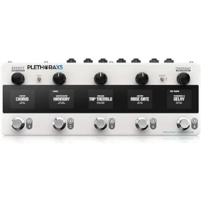 Abbildung von TC Electronic PLETHORA X5 TonePrint Pedalboard mit all Ihren Lieblingseffekten und 5 MASH Fußschaltern