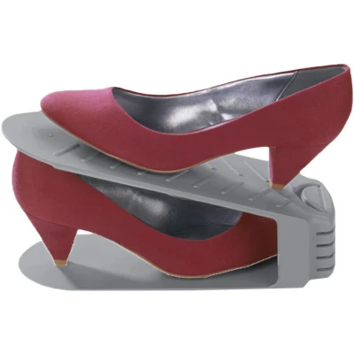 Abbildung von WENKO Schuhstapler, 50 % mehr Platz im Schuhschrank, Kunststoff, 4 teilig