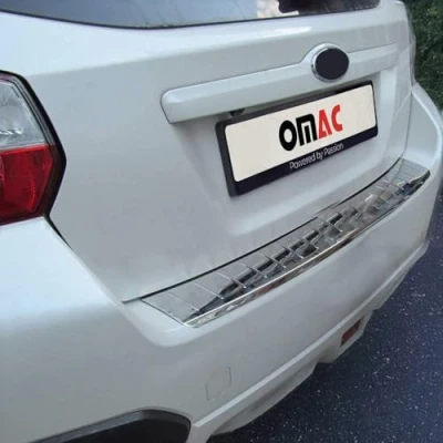 Abbildung von OMAC Ladekantenschutz Stoßstangenschutz kompatibel mit Subaru XV 2011 2017 Edelstahl Silber 1tlg