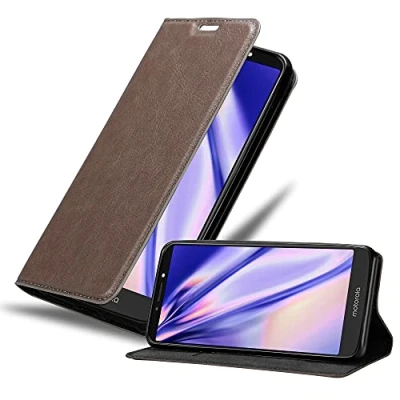 Abbildung von Cadorabo Hülle kompatibel mit Motorola Moto E5 Plus aus Premium Kunst Leder Flip Klappbare Stoßfeste Magnetische [Standfunktion] [Kartenfächern] Cover für Tasche in Braun