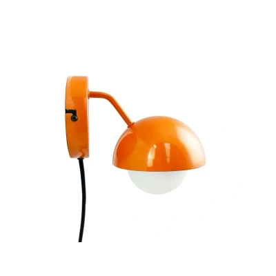 Abbildung von Dyberg Larsen Rose Wandleuchte orange glänzend