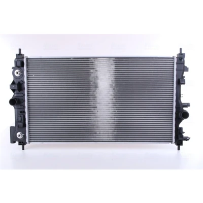 Abbildung von NISSENS 630724 Kühler, Motorkühlung Aluminium 680 389 26 Kühlrippen gelötet CHEVROLET: Cruze Kombi, Limousine, Orlando, OPEL: Astra J Schrägheck