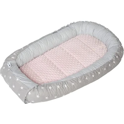 Abbildung von Medi Partners Babynest Kuschelnest Babynestchen 100% Baumwolle Nestchen Reisebett für Babys Säuglinge 100x60x15cm herausnehmbarer Einsatz (graue Sternen mit Hellrosa Minky)
