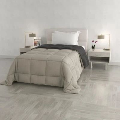 Abbildung von Italian Bed Linen Wintersteppdecke Elegant, Mikrofaser, Hellgrau/Dunkelgrau, 170x260cm