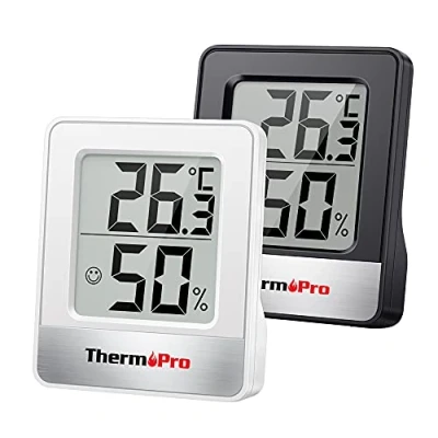 Abbildung von ThermoPro TP49 digitales Mini Thermo Hygrometer 2er Set Innen Thermometer Temperatur und Luftfeuchtigkeitmessgerät mit Raumklima Indikator für Raumklimakontrolle, Schwarz+Weiß