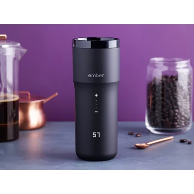 Abbildung von ember Thermoflasche travel mug 2+ mit Temperaturkontrolle.