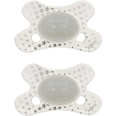 Abbildung von Difrax Baby Schnuller 0 6 Monate Natural Kirschform Nuckel Silikon BPA frei Gute Akzeptanz Optimale Luftzufuhr Neugeborene Glow in the Dark 2 Stück