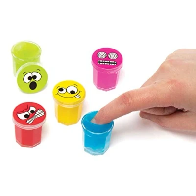 Abbildung von Baker Ross Geräuschmasse „Lustige Gesichter“ für Kinder zum Spielen, perfekt als kleine Überraschung oder Preis bei Partyspielen (6 Stück), AC245, Sortiert