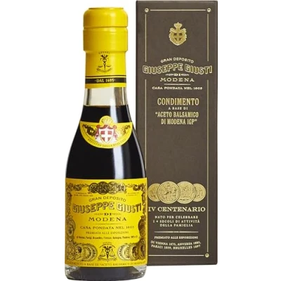 Abbildung von Giuseppe Giusti Quarto Centenrario Aceto Balsamico di Modena IGP Balsamessig aus 4 Goldmedaillen Traditionsflasche in Geschenkpackung (1 x 0.1 l)