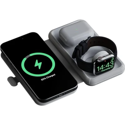 Abbildung von Xtorm Faltbares kabelloses Reise Ladegeräte 3 in 1, USB C, für Apple Watch, Air Pods und Smartphone