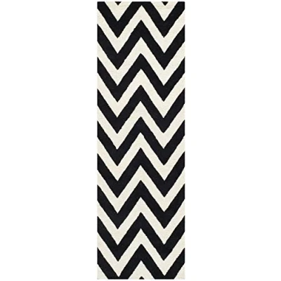 Abbildung von SAFAVIEH Modern Teppich für Wohnzimmer, Esszimmer, Schlafzimmer Cambridge Collection, Kurzer Flor, Schwarz und Elfenbein, 76 X 244 cm