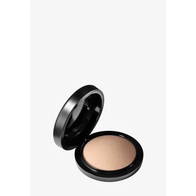 Abbildung von MAC Mineralize Skinfinish Natural 10 g