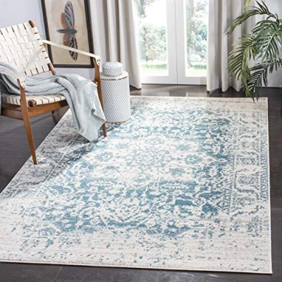 Abbildung von SAFAVIEH Distressed Teppich für Wohnzimmer, Esszimmer, Schlafzimmer Madison Collection, Kurzer Flor, Blaugrün und Elfenbein, 122 X 183 cm