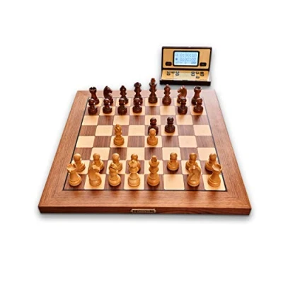 Abbildung von Millennium Spiel M820 Schachcomputer ChessGenius Exclusive Echtholz, Strategiespiel, aus Holz, Schachbrett, Schach